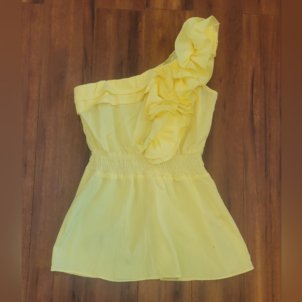 Women's Yellow One-Shoulder Ruffle Detail Top Shirt Size Small